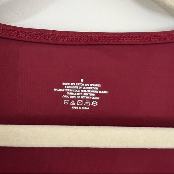 24.Square Neck Burgundy Longsleeve Stretchy Layering Bodysuit Womens Size Medium - Picture 2 of 4